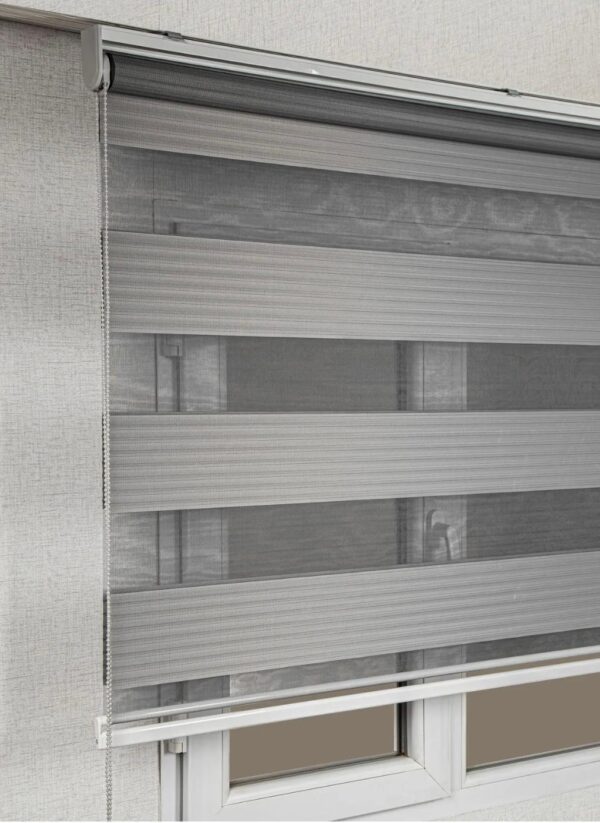 GENİŞ PLİSELİ GRİ RENK ZEBRA-STOR PERDE